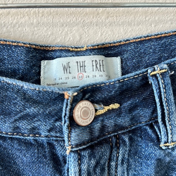 We The Free High Waisted Distressed Jean Shorts Size 27 - Picture 8 of 15